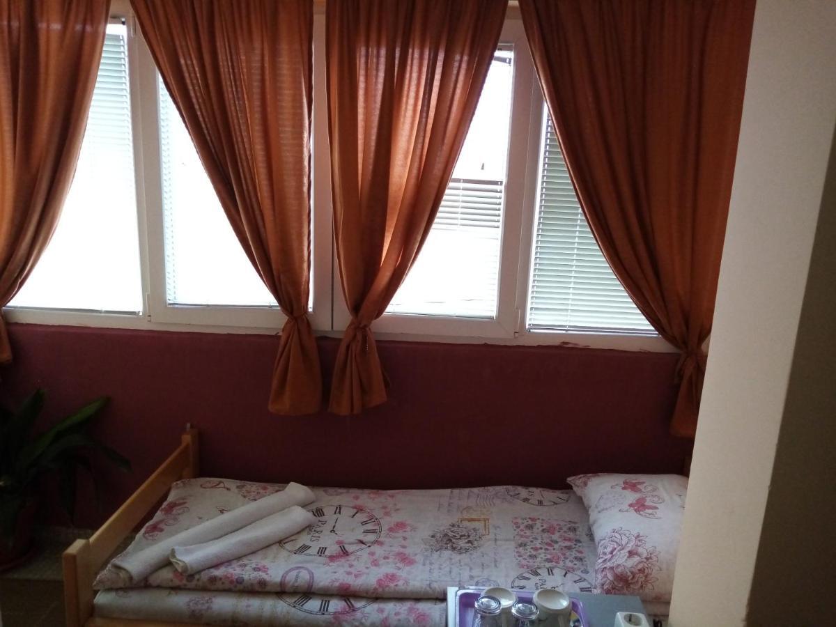 Guest House Mirijevski Konak Белград Екстериор снимка